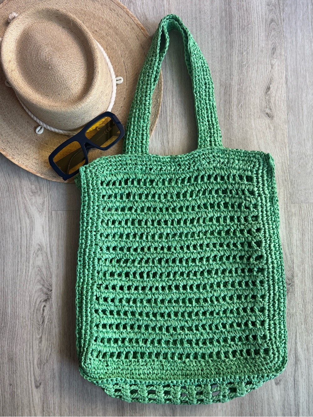 LOFT Bright Kelly Green Summer Beach Resort Raffia Rattan Straw Woven Tote Bag
